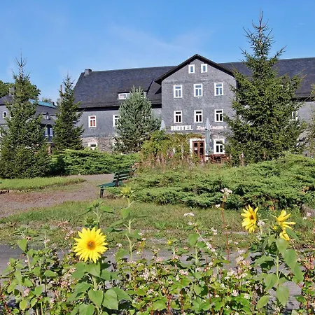 Splndid Mansion In Lehesten With Sauna Ferienhaus