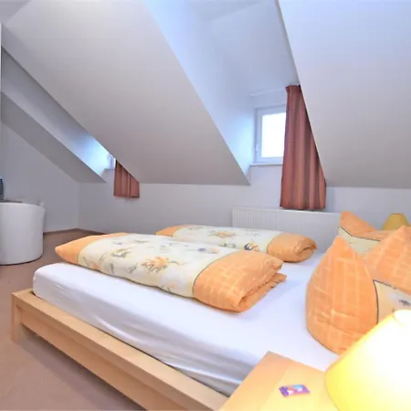Splndid Mansion In Lehesten With Sauna Ferienhaus *